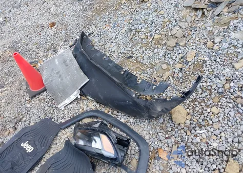 2023 Jeep Compass Limited 4X4 from USA, damaged, VIN 3C4NJDCN9PT563045